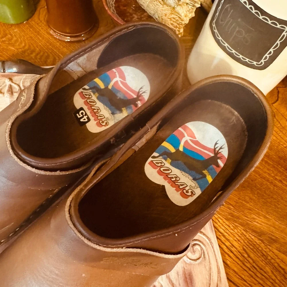 Boras Swedish size 45 Handmade Brown Leather Clogs with wood bottom - Picture 2 of 10